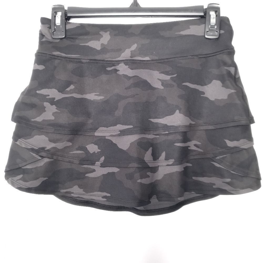 Athleta girls camo skirt size 14